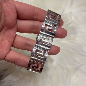 Silver decorative bracelet